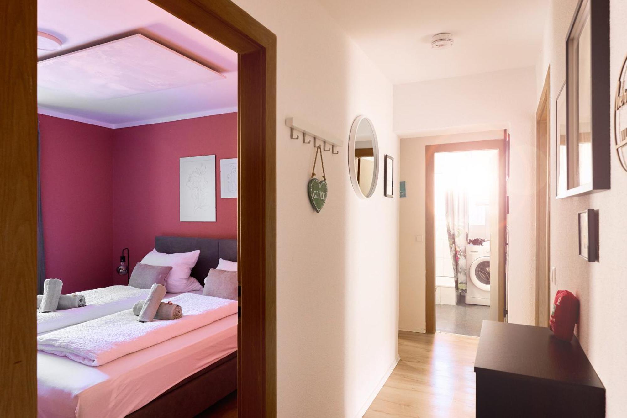 Dreams, 3 Schlafzimmer, Parkplatz, Stadtzentrum Neu-Ulm Esterno foto